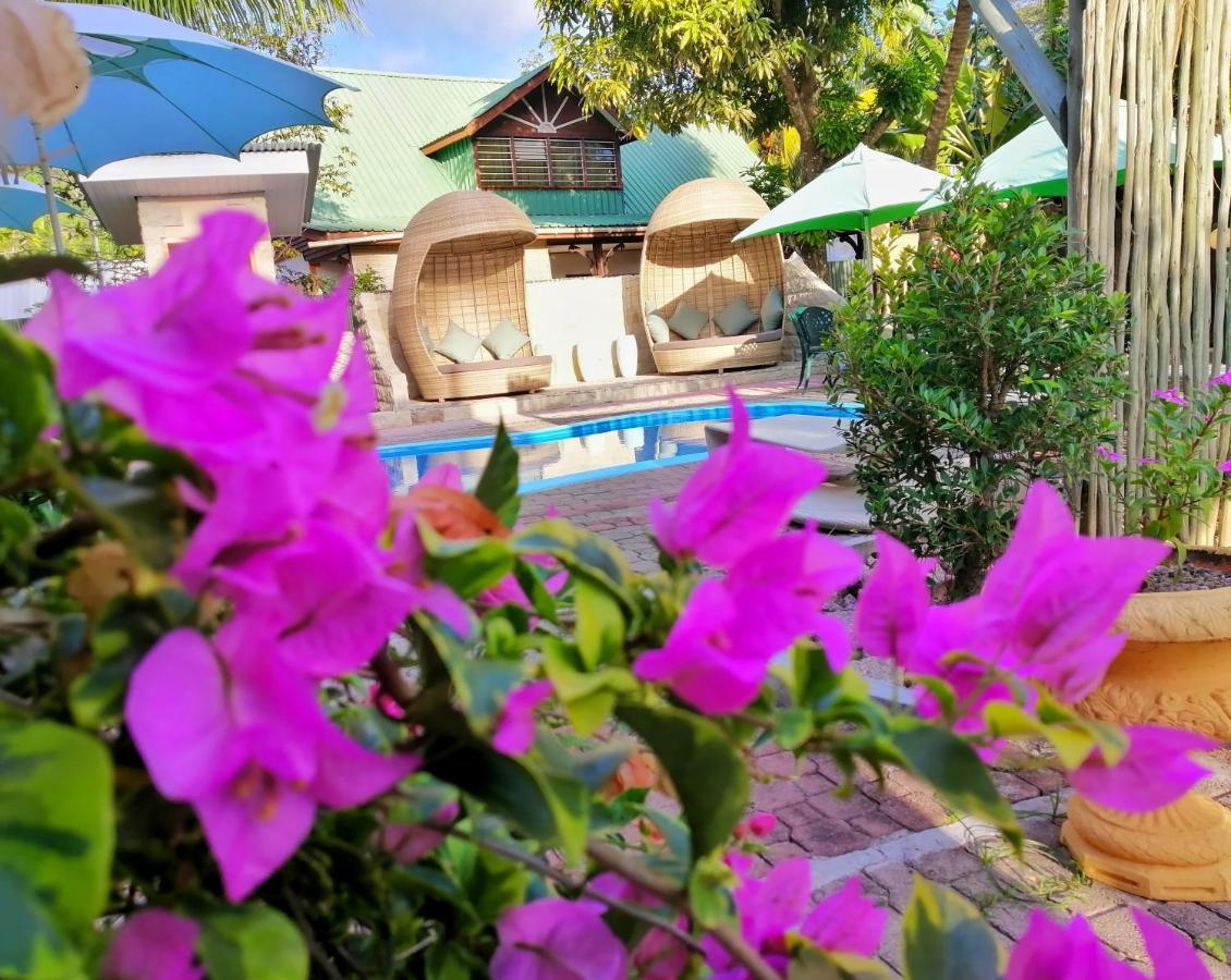 Casa De Leela Self Catering Guest House Диг Екстериор снимка