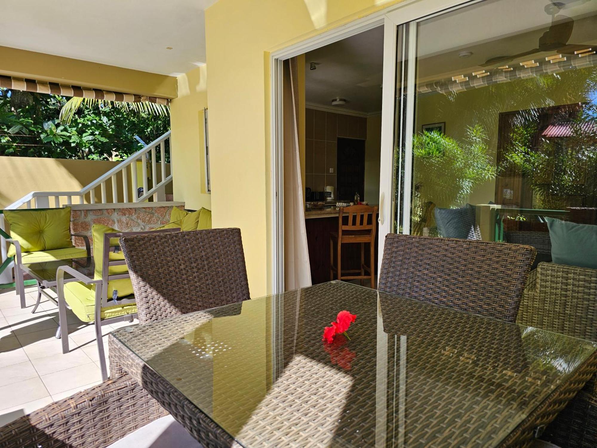 Casa De Leela Self Catering Guest House Диг Екстериор снимка
