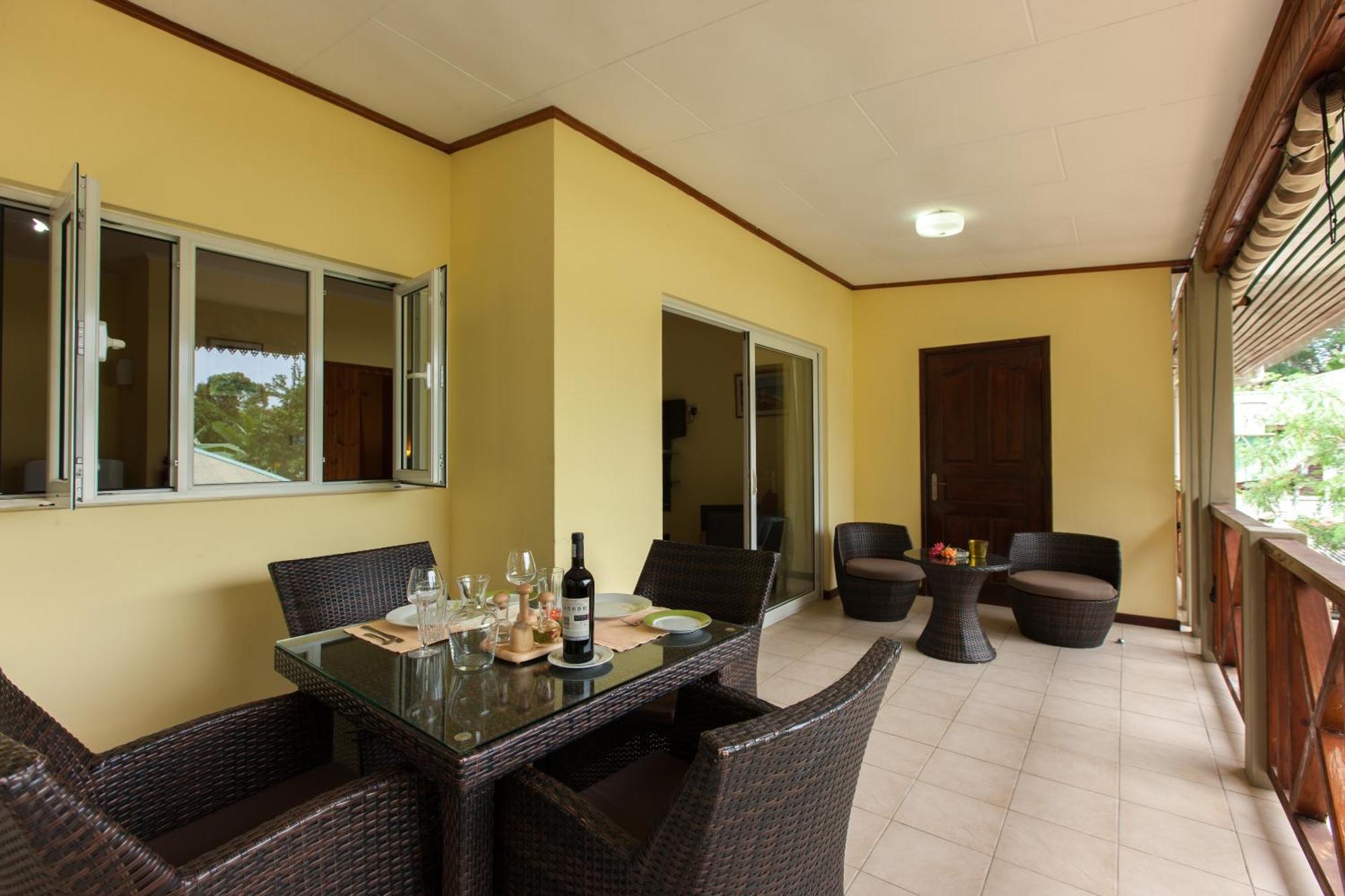 Casa De Leela Self Catering Guest House Диг Стая снимка