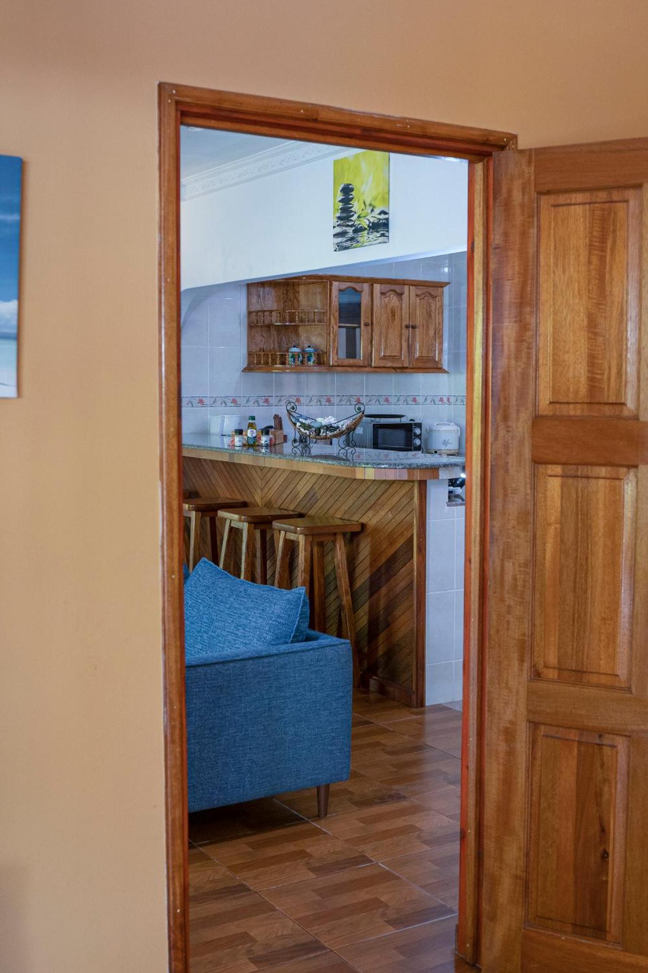 Casa De Leela Self Catering Guest House Диг Екстериор снимка