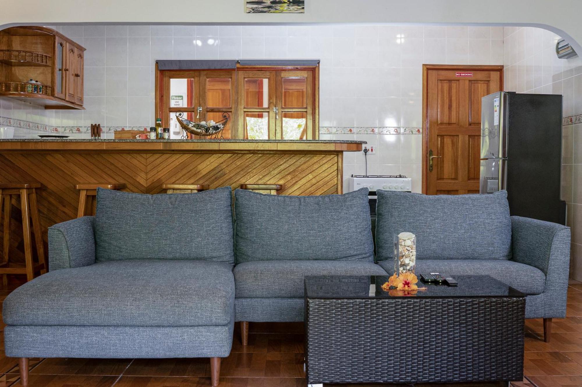 Casa De Leela Self Catering Guest House Диг Екстериор снимка