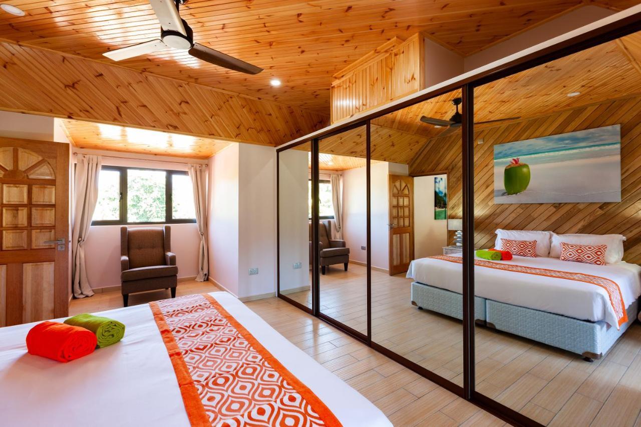 Casa De Leela Self Catering Guest House Диг Екстериор снимка